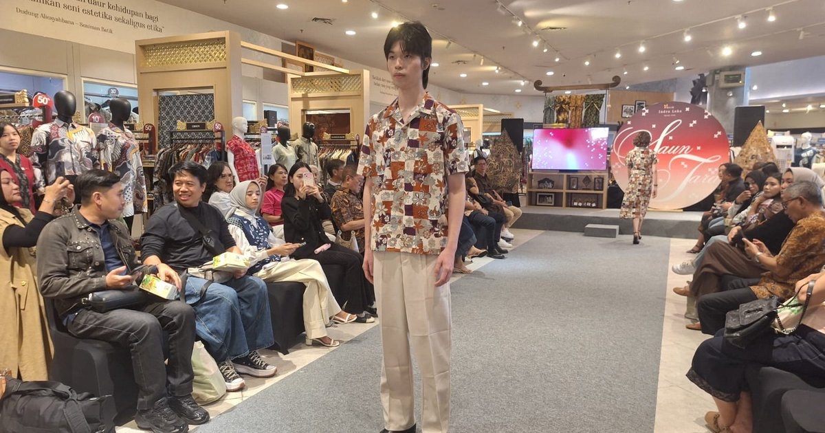 Pendopo Gandeng Batik Indra Loka Perluas Pasar Busana Motif Lokal Lintas Generasi