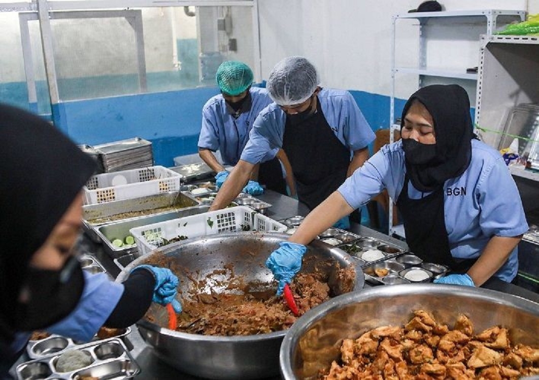 Heboh Video Joget Rp6 Juta, Mitra MBG Hendrik Irawan Lawan Balik Warganet, Tempuh Jalur Hukum