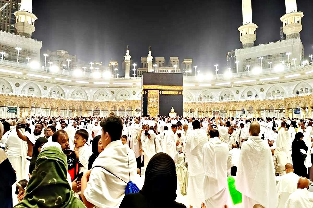 Gawat! Ruang Udara Timur Tengah Memanas, 58 Ribu Jemaah Umrah Indonesia Tertahan di Arab Saudi: Begini Nasib Mereka