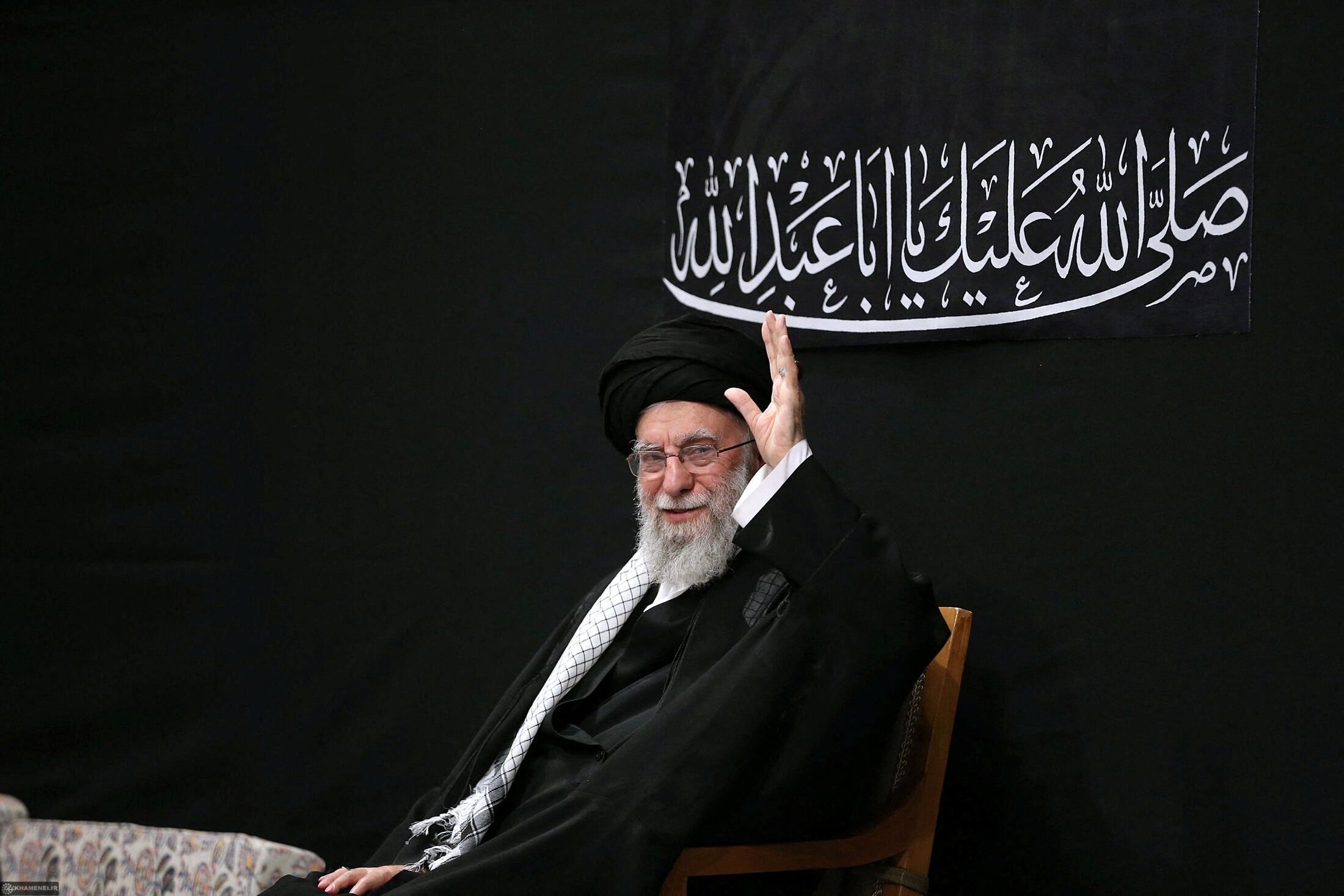 Gelar Penghormatan Terakhir, Iran Akan Makamkan Jenazah Khamenei di Kota Suci Mashhad