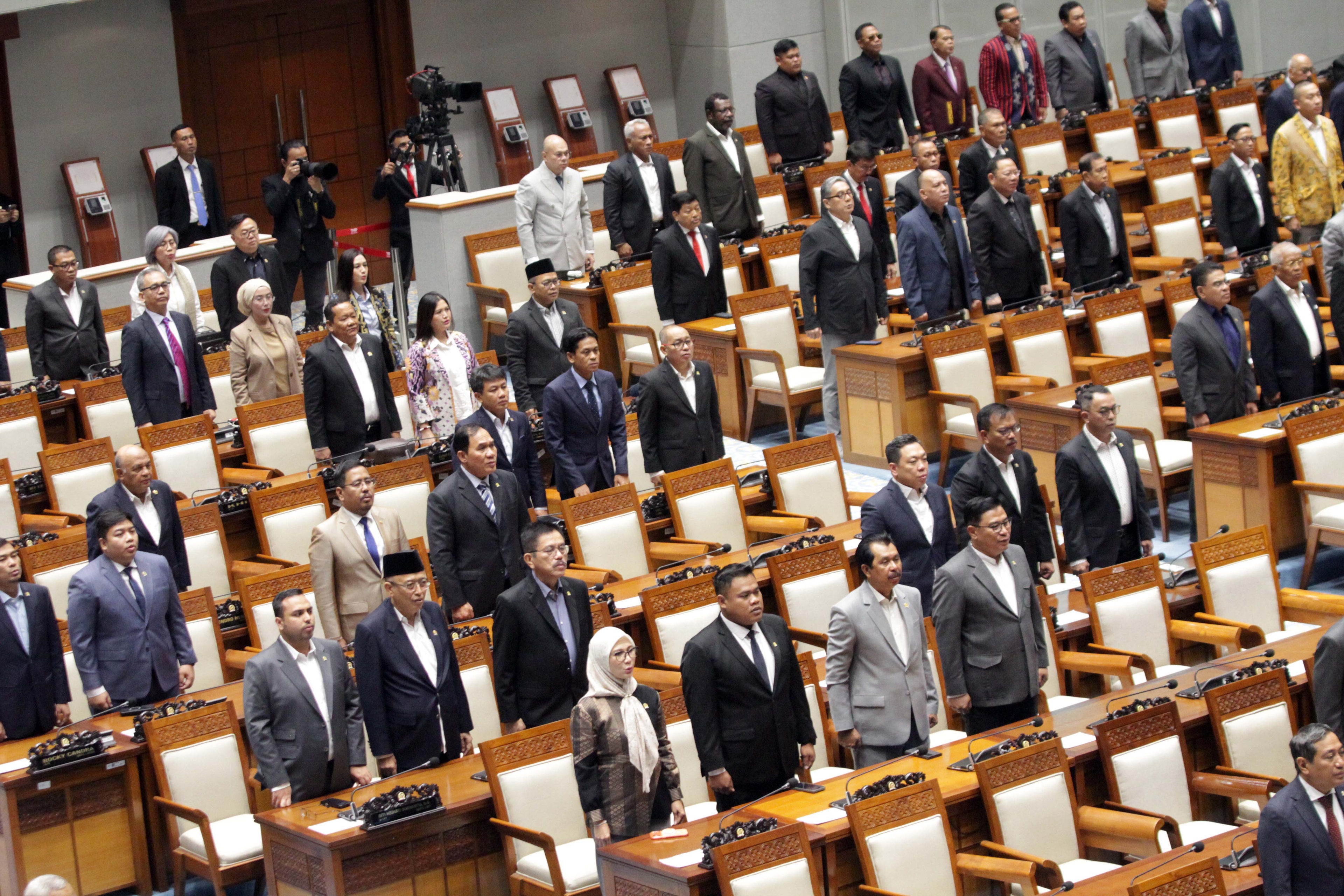 Kapal Pertamina Tertahan, DPR Minta Prabowo Turun Tangan Langsung Temui Iran