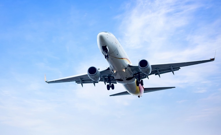 Pesawat Kargo Rusia Kirim 13 Ton Obat ke Iran di Tengah Konflik dan Blokade