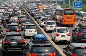 Didominasi Pelat B Arus Mudik 2026 di Tol Cikampek Utama Mulai Terpantau Padat
