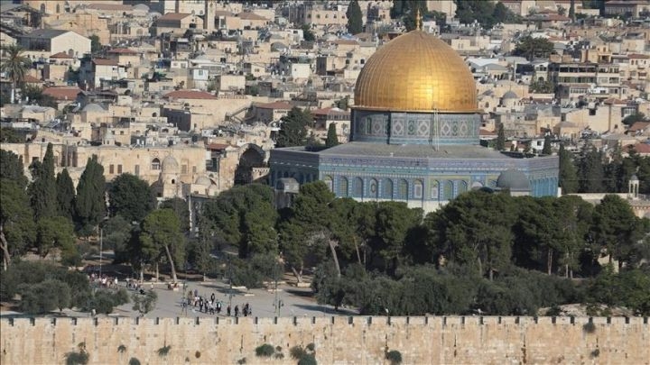 Israel Larang Shalat Idul Fitri di Al-Aqsa, Warga Palestina Tetap Ibadah di Sekitar Kota Tua Yerusalem