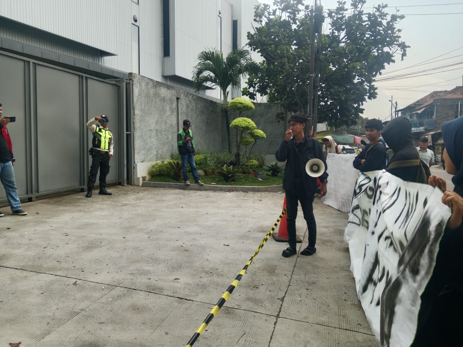 Aksi Memanas di Karawaci, HIPTAR Desak Penindakan Dugaan Pelanggaran Izin PT Duta Abadi Primantara