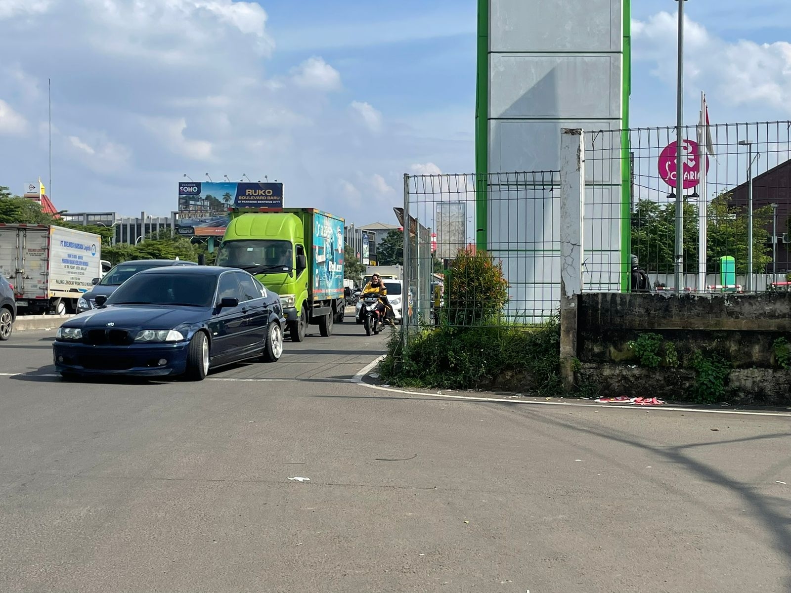 Penyempitan Jalan Rawabuntu Disorot, Warga Desak Penataan dan Pelebaran Segera