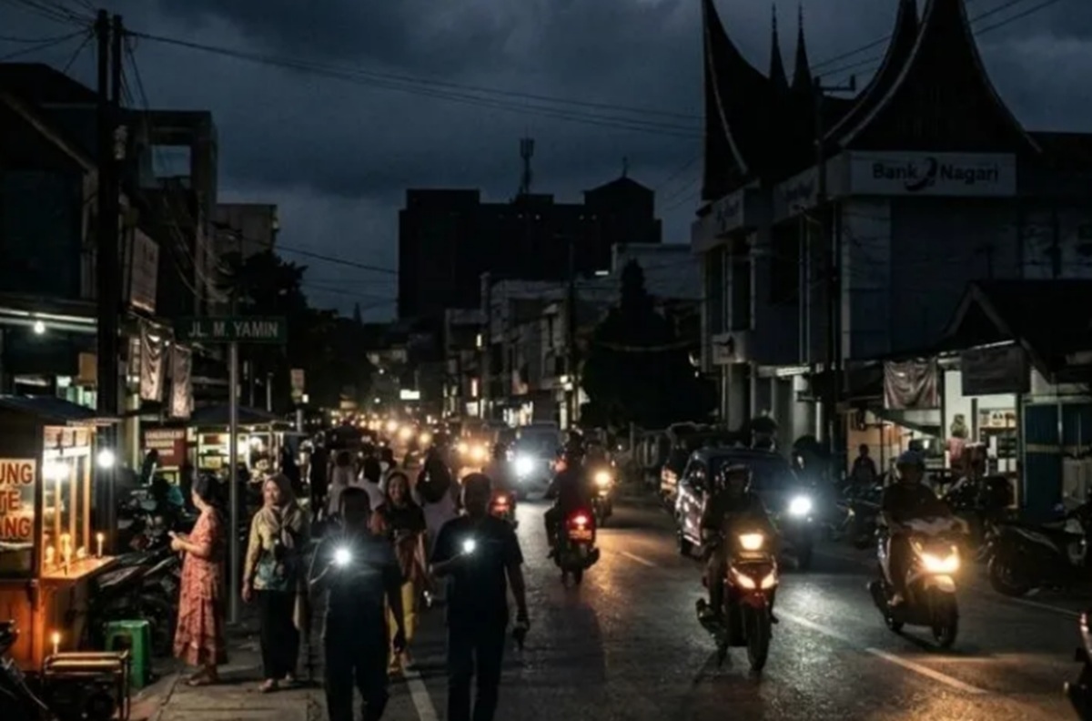 Blackout 17 Jam di Sumut Picu Tuntutan Kompensasi ke PLN, Warga Ngaku Rugi Besar