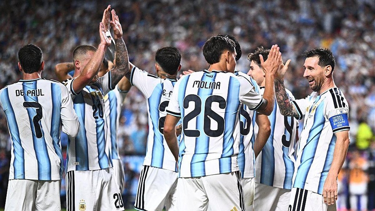 Messi Tetap Starter, Alvarez Dicadangkan! Keputusan Scaloni Bikin Heboh Jelang Argentina vs Austria