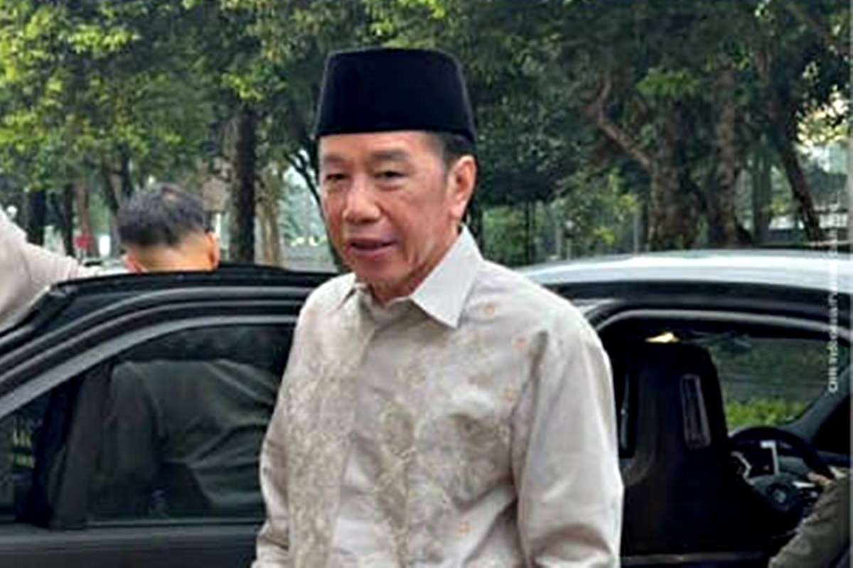 Rustam Effendi Klaim Kantongi Informasi Pembuat Ijazah Jokowi, Sebut Dokumen Dibuat pada 2012