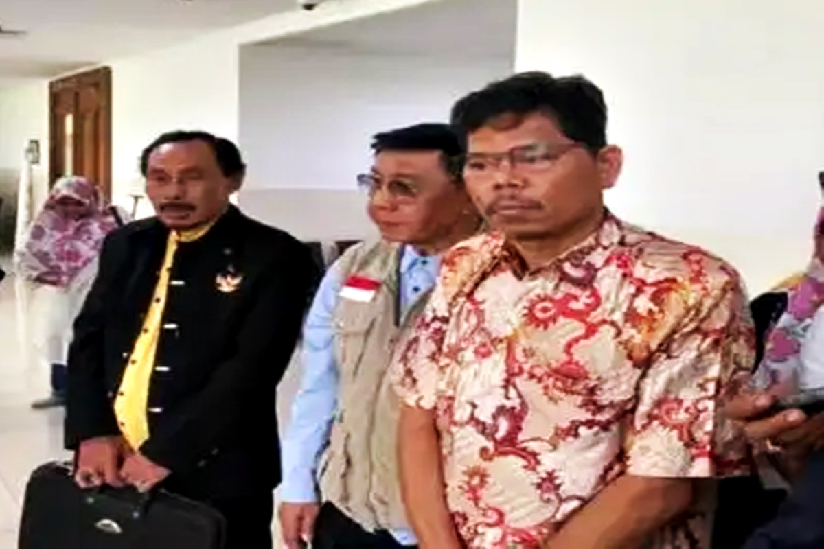 Makin Memanas! Giliran Ketua KPU RI Dilaporkan ke DKPP Terkait Polemik Ijazah Jokowi