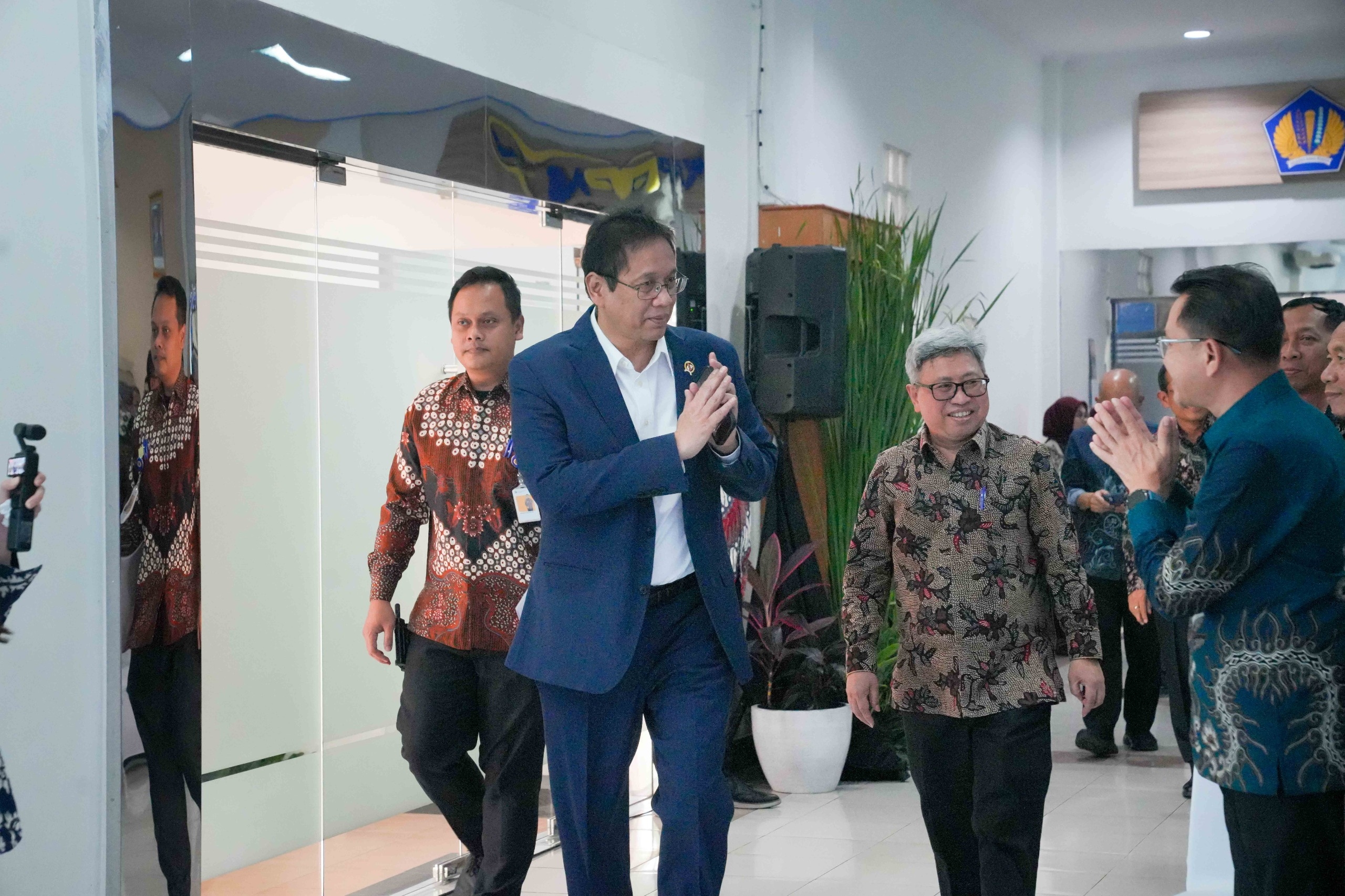 Purbaya Buka Suara soal Putusan MK, Anggaran MBG Belum Diubah Sekarang 'Nanti Malah Ribet'