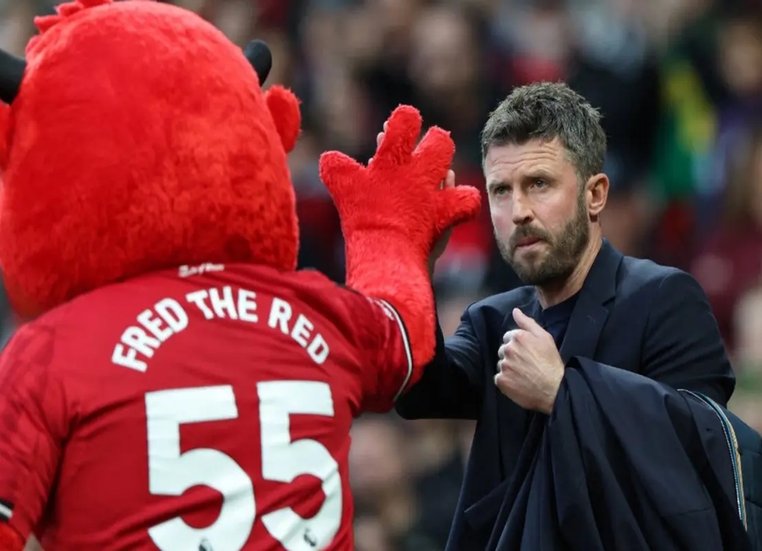 Rombak Total! Michael Carrick Resmi Depak 4 Pemain Muda Manchester United Sekaligus