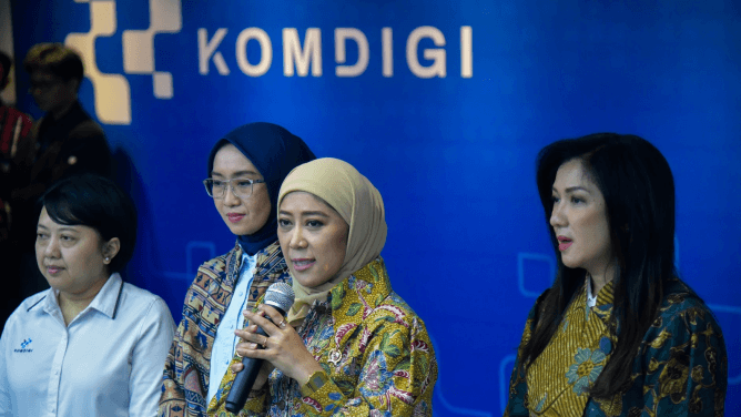 Waspada Modus Hoaks Video Demo Jelang HUT RI, Menkomdigi Ungkap Banyak Rekaman Lama Kembali Viral