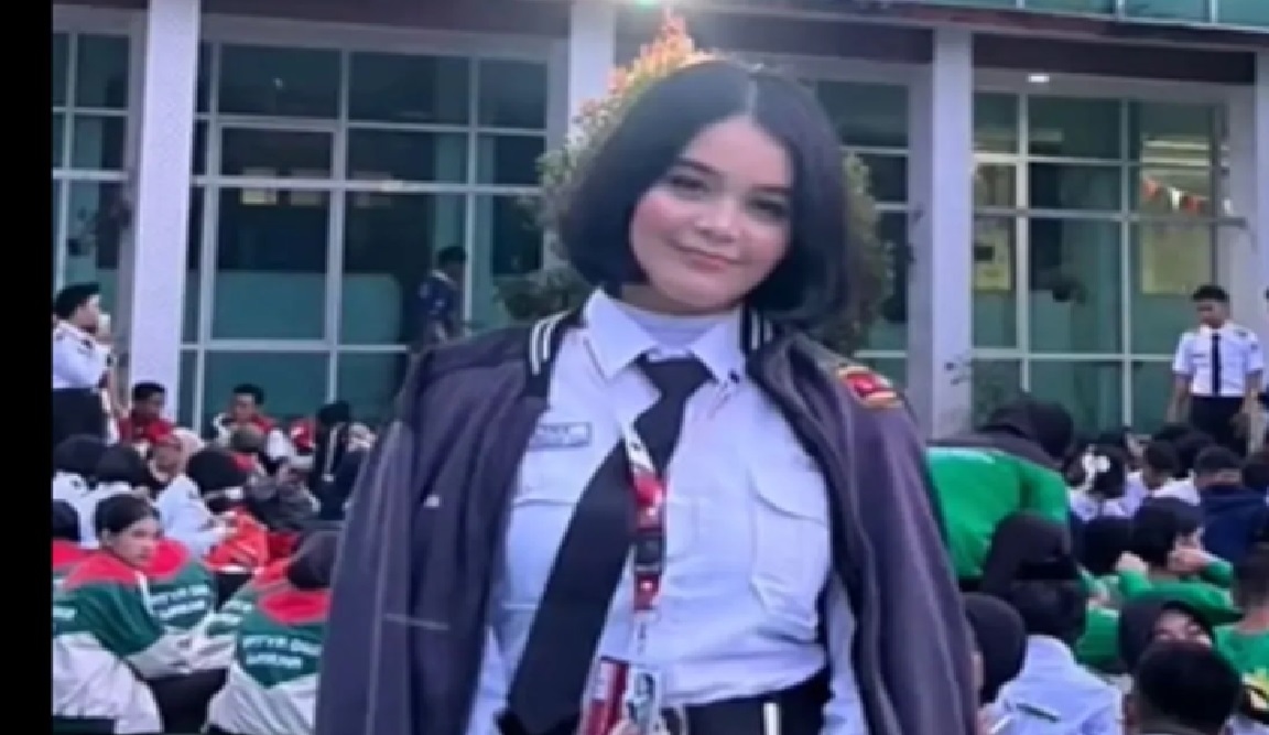 Anak Cleaning Service Jadi Pembawa Baki di Istana, Kisah Celine Olivia Bikin Bangga Kalbar