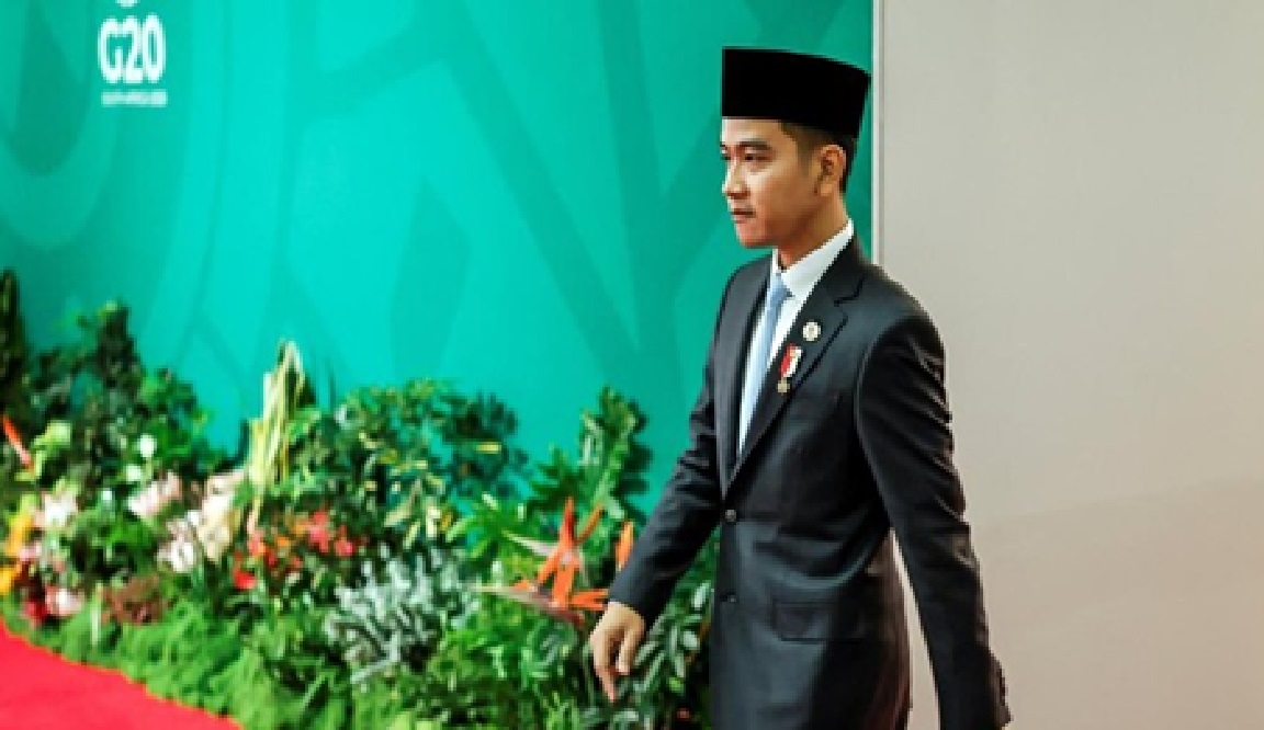 Ijazah SMA Gibran Kembali Dipertanyakan, Pernyataan Loyalis Jokowi Bikin Polemik Makin Panas