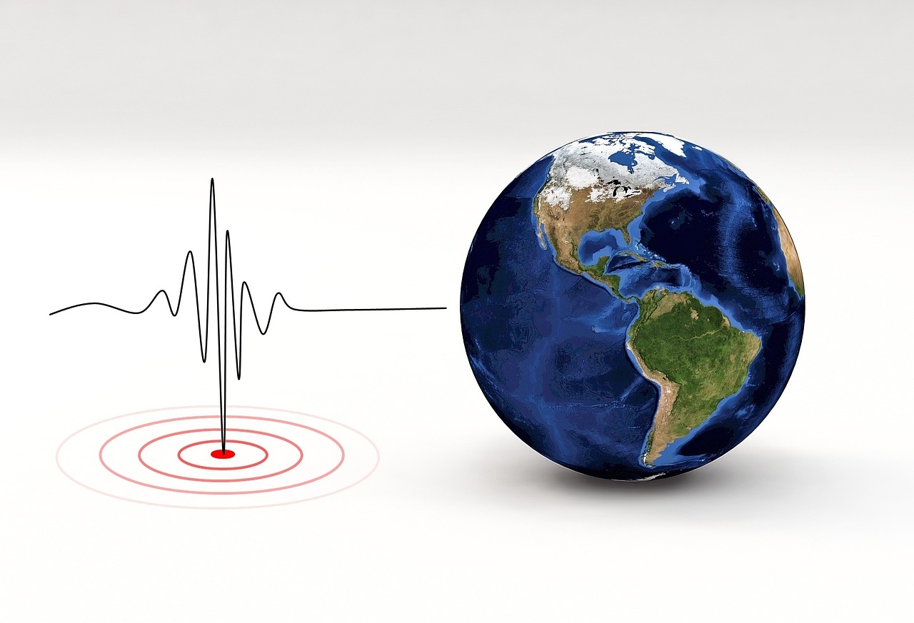 GEMPA 5,0 sampai 5,4 Magnitudo Terjadi di JEMBER dan SUKABUMI