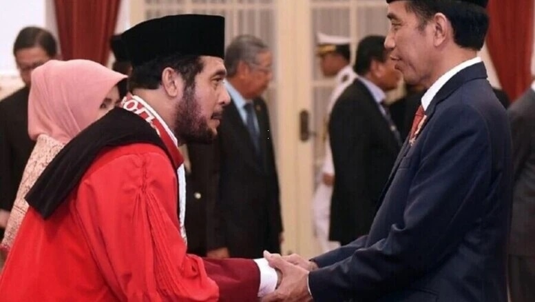 Ngeri! Dari 9 Hakim MK ada Ipar Jokowi, Gugatan Batas Usia Capres-Cawapres di Putuskan Hari ini