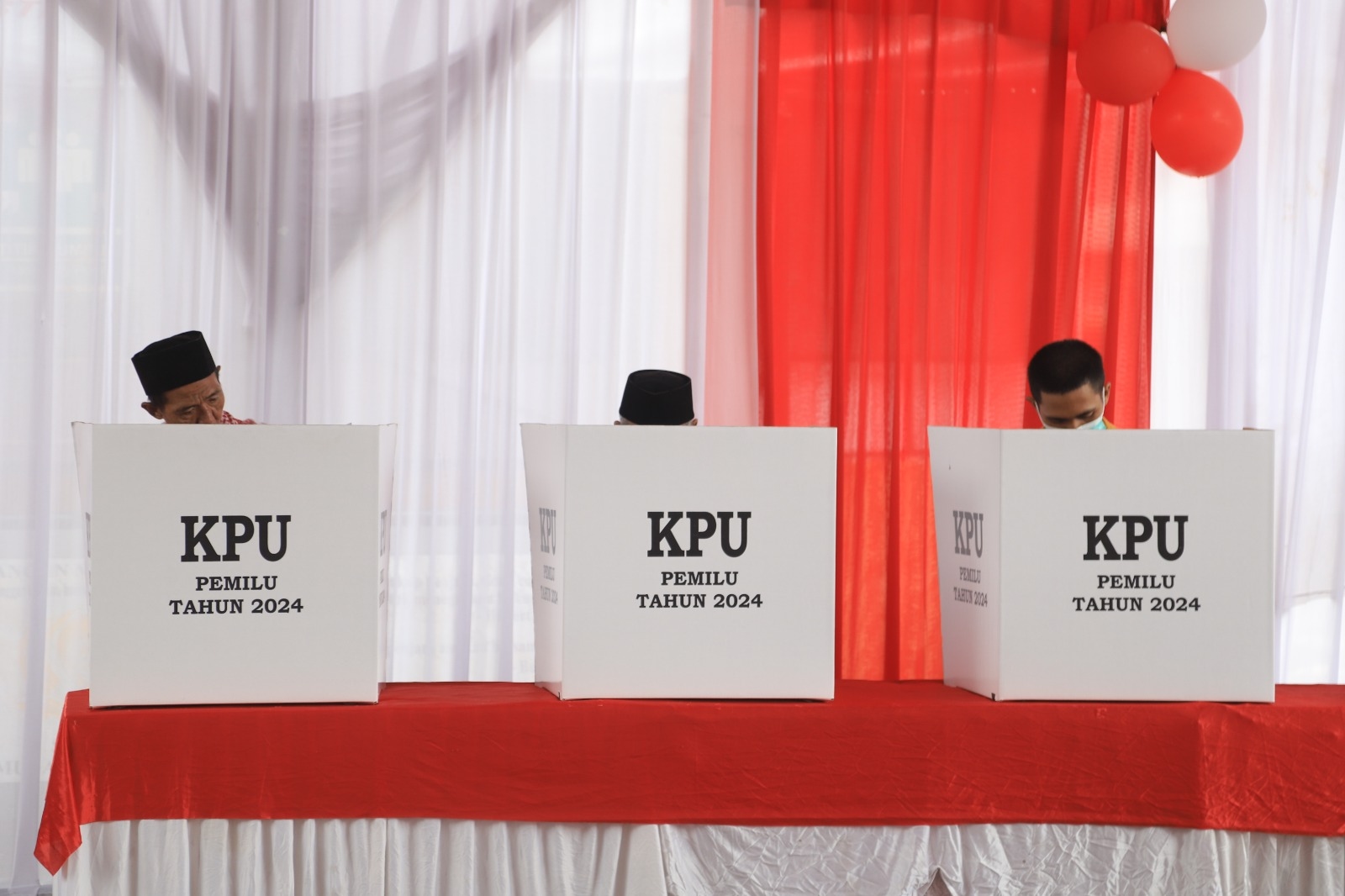 Kecurangan Pemilu di Garut Diduga Libatkan Oknum Bawaslu dan Caleg DPR RI