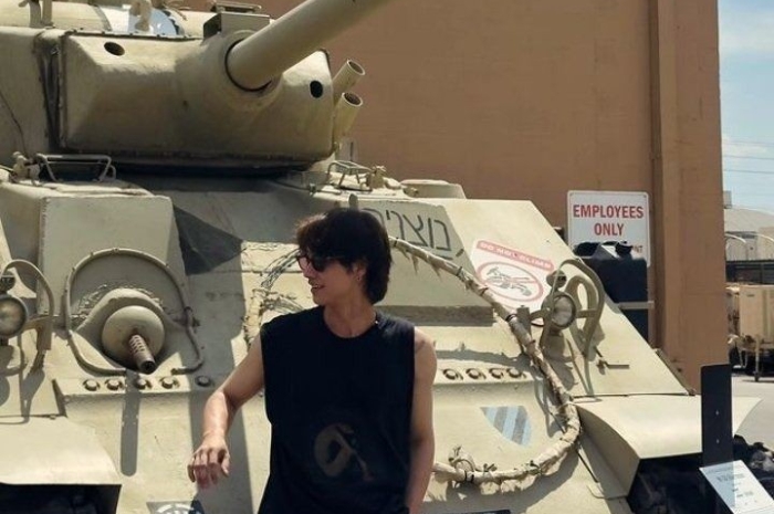 Usai Dikecam Foto di Depan Tank Militer Israel, Kini Bright Vachirawit Minta Maaf