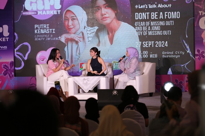 Belajar Untuk Nggak Fomo dan Bikin Parfum Sambil Karaokean di The Girl Market Surabaya!