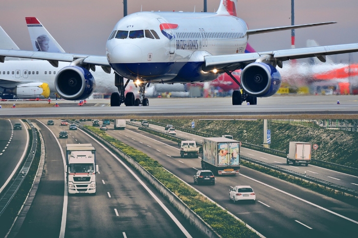 Bersiap! Pemerintah Turunkan Harga Tiket Pesawat dan Tarif Tol Spesial Lebaran dan Hari Raya Nyepi