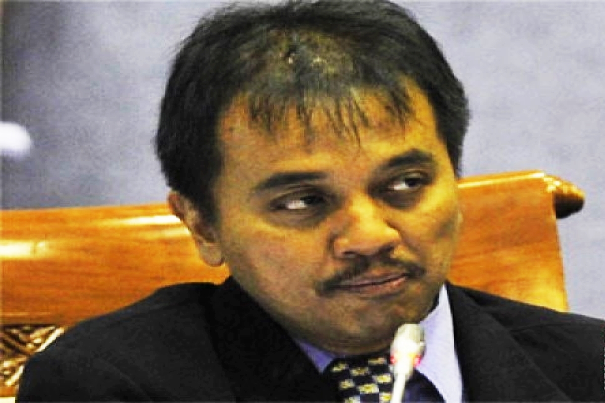 Roy Suryo Ngaku Diancam Pemilik Kios "Pramuka" Usai Bongkar Isu Ijazah Palsu Jokowi: Pesannya Bikin Merinding!