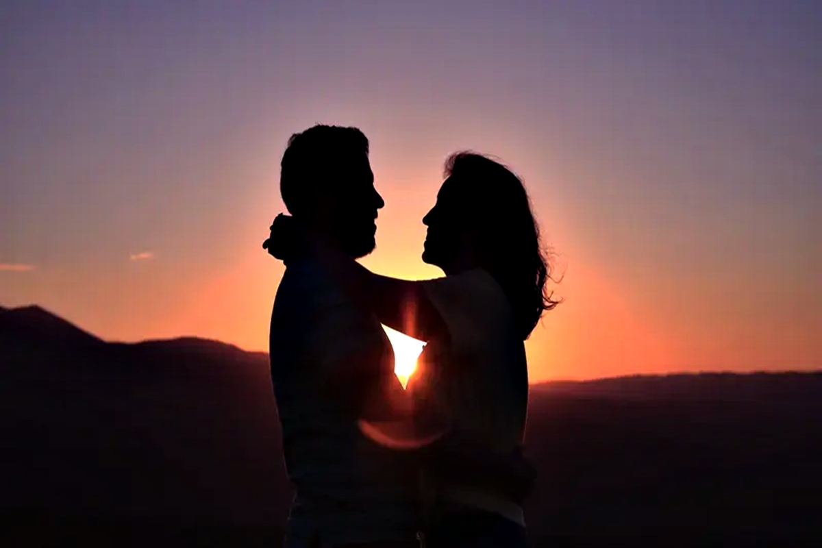 Bukan Sekadar Cinta, Ini 7 Tanda-tanda  ‘Soulmate’ Sejatimu yang Sering Tak Disadari dari Awal