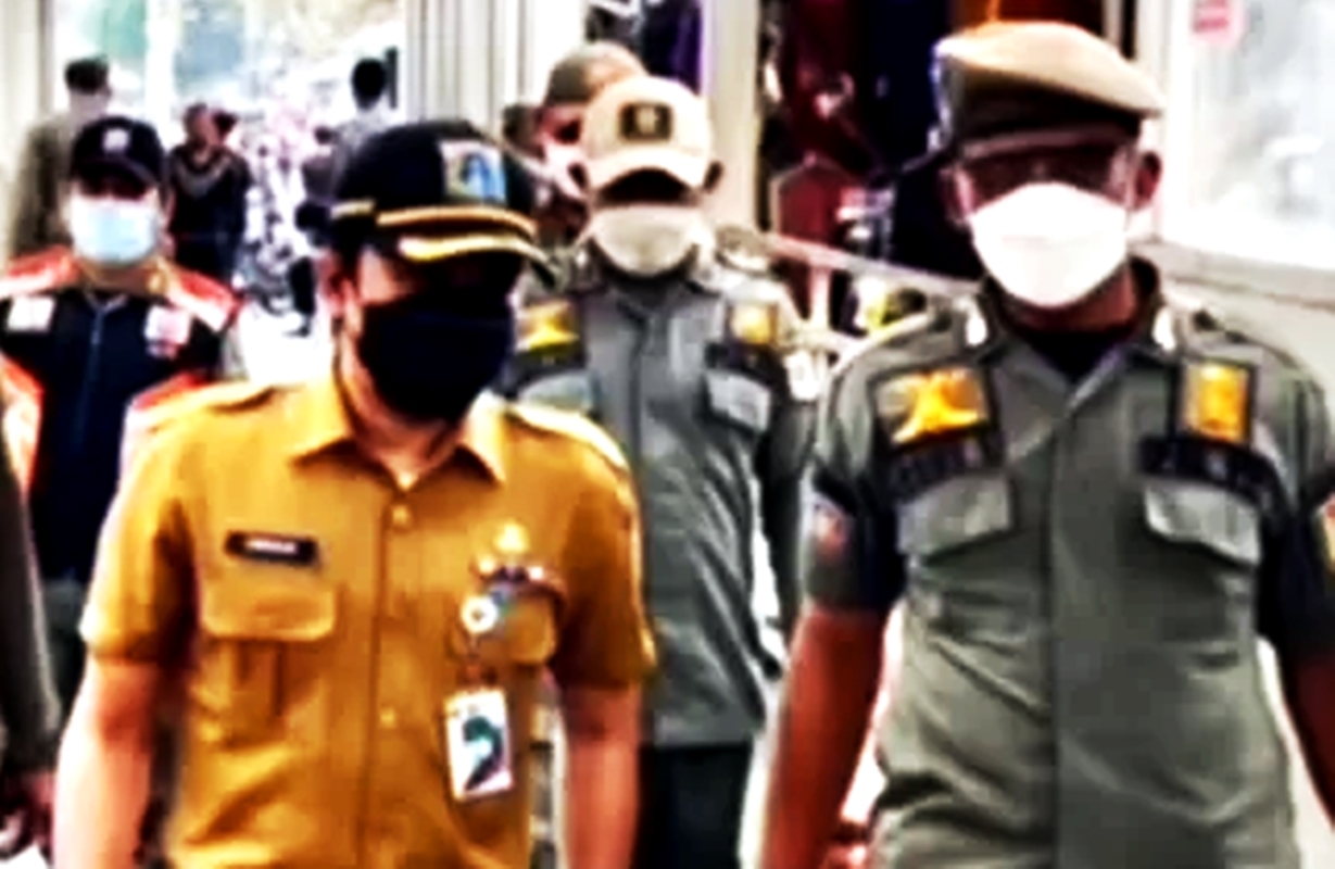 Gaya Hidup Mewah Berujung Sanksi: ASN Viral Pamer Harta, Sekkel Petojo Selatan Dinonaktifkan Sementara oleh Pemprov DKI