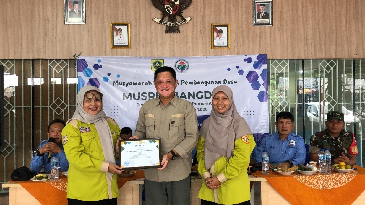 Penandatangan MoU Fakultas Ilmu Komunikasi Universitas Pamulang  dengan Desa Curug Kecamatan Gunung Sindur