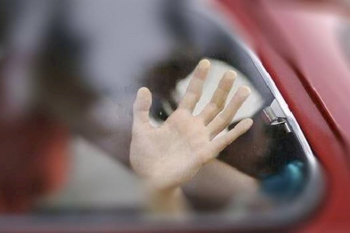 HOROR DI TOL TANGERANG! Sopir Taksi Online Rudapaksa Penumpang di Bawah Ancaman Pistol, Sempat 'Nyabu' Sehari Sebelumnya