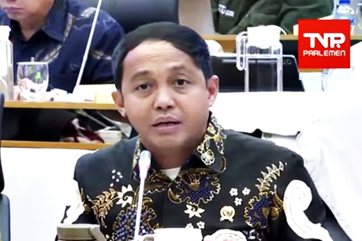 Menhut Raja Juli Jawab Amarah Titiek Soeharto: Siap Tindak 12 Perusahaan Biang Kerok Bencana!