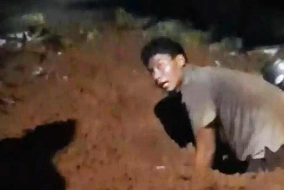 Bikin Merinding! Istri Diusir Berujung Petaka, Pria di Tangsel Nekat Bongkar Makam Ibu Kandung Dimalam Hari: Gua Sakit Hati!