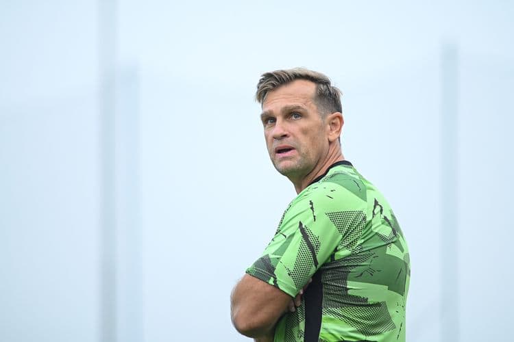 Igor Tolic Siapkan Rotasi Besar di Piala Presiden 2026, Persib Prioritaskan Kebugaran Pemain