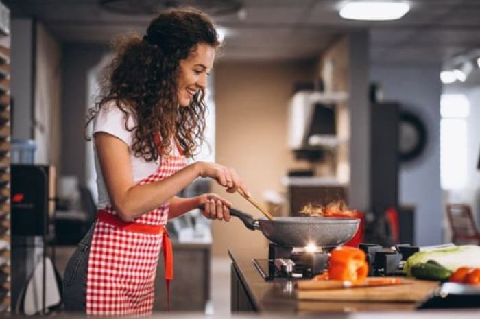 Stop Menghangatkan Kembali 5 Makanan Ini! Bisa Menjadi Racun yang Membahayakan 