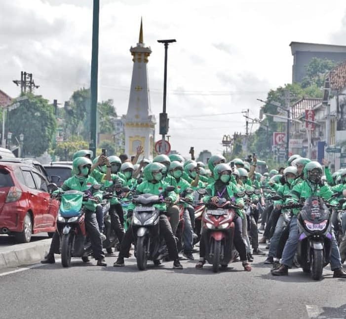 THR Ojol Cair 1 Juta Per Driver! Prabowo Baik Hati Justru Minta Ini ke Grab dan Gojek