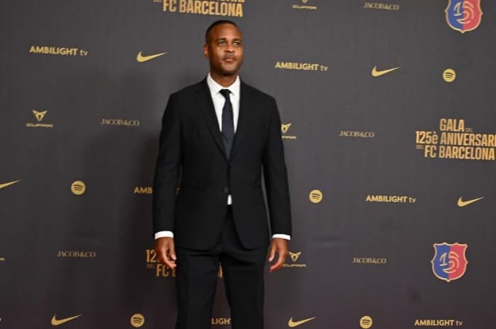 Patrick Kluivert Resmi Jadi Pelatih Timnas Indonesia, Kedatangannya Disambut Hangat Suporter dan Pemain!