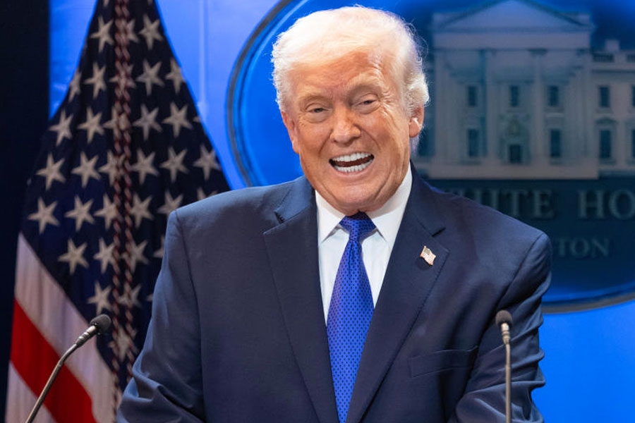 Pengakuan Mengejutkan Trump Amerika Serikat Pernah Kirim Senjata ke Demonstran Iran, Tapi Malah Ini Hasilnya