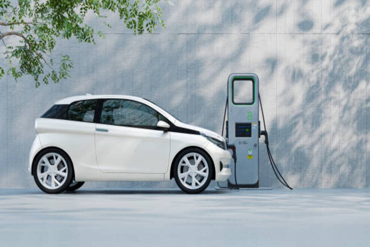 Mobil Listrik Tak Lagi Bebas Pajak, Ini Penjelasan Aturan Baru dan Dampaknya bagi Masyarakat