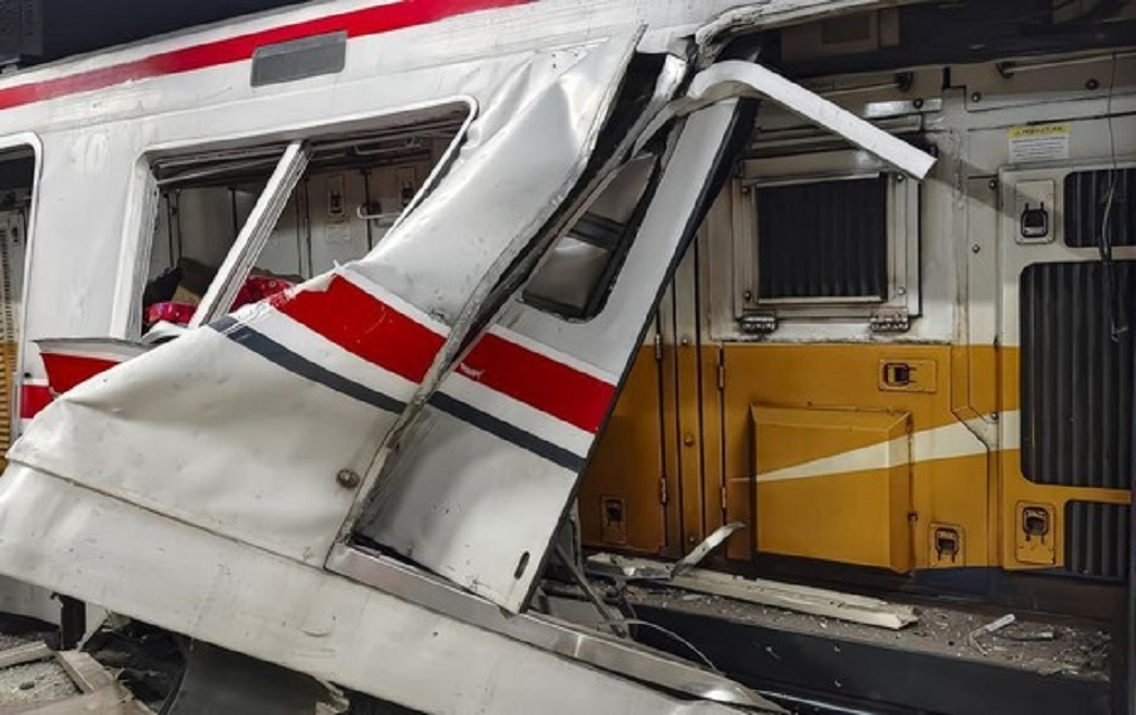 Fakta Mengerikan Kecelakaan Kereta Bekasi Terungkap Ini Kronologi dan Jumlah Korban