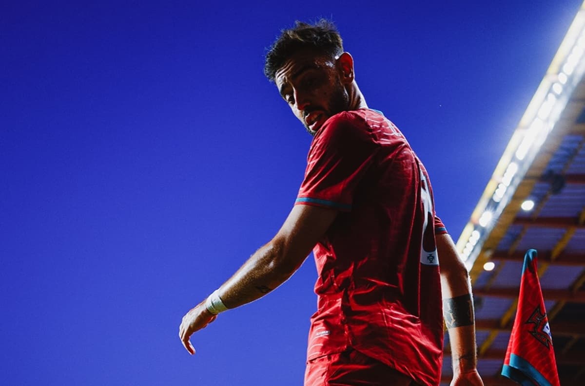 Adegan Ronaldo dan Bruno Fernandes Ini Bikin Pendukung Portugal Geram