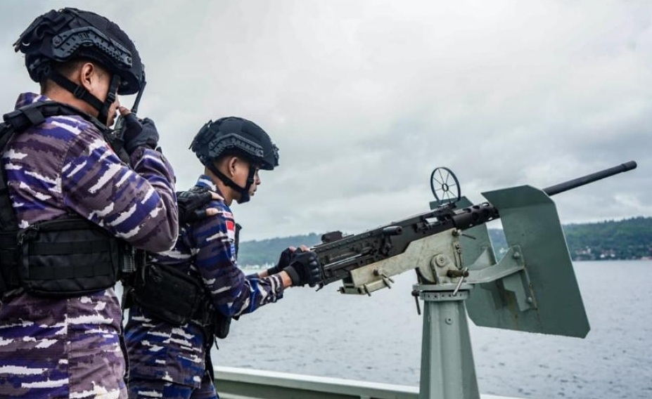 Aksi di Laut Ambon! KRI Dorang-874 Jadi Arena Drill Tempur Prajurit TNI AL