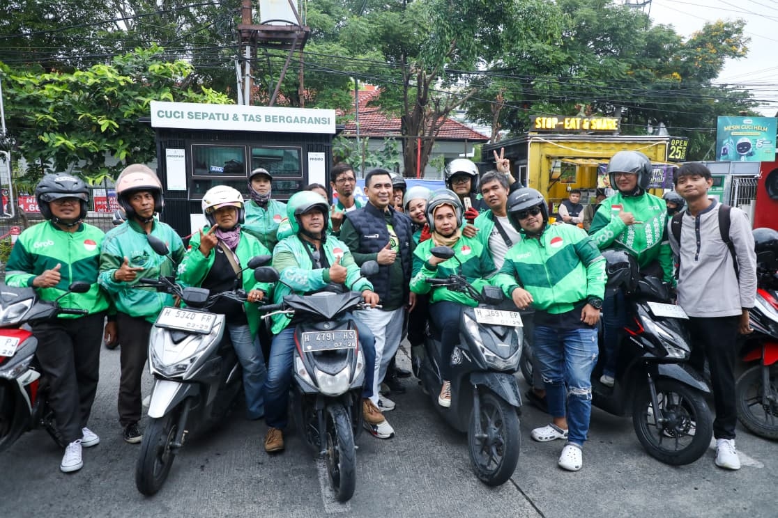 Komisi Ojol Dipangkas Jadi 8 Persen, Ini Dampak Skema Baru 8:92 untuk Pengemudi Gojek dan Grab