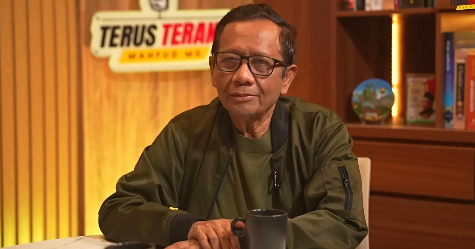 Mahfud MD Soroti Pengalihan Kasus Febrie Adriansyah ke Kejagung, Singgung Dugaan 'Barter' hingga Desak Penegakan Hukum Transparan