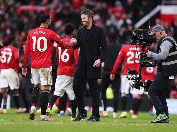 MU Belum Selesai Belanja! Michael Carrick Dinilai Wajib Tambah 3 Pemain Lagi Jika Ingin Bersaing
