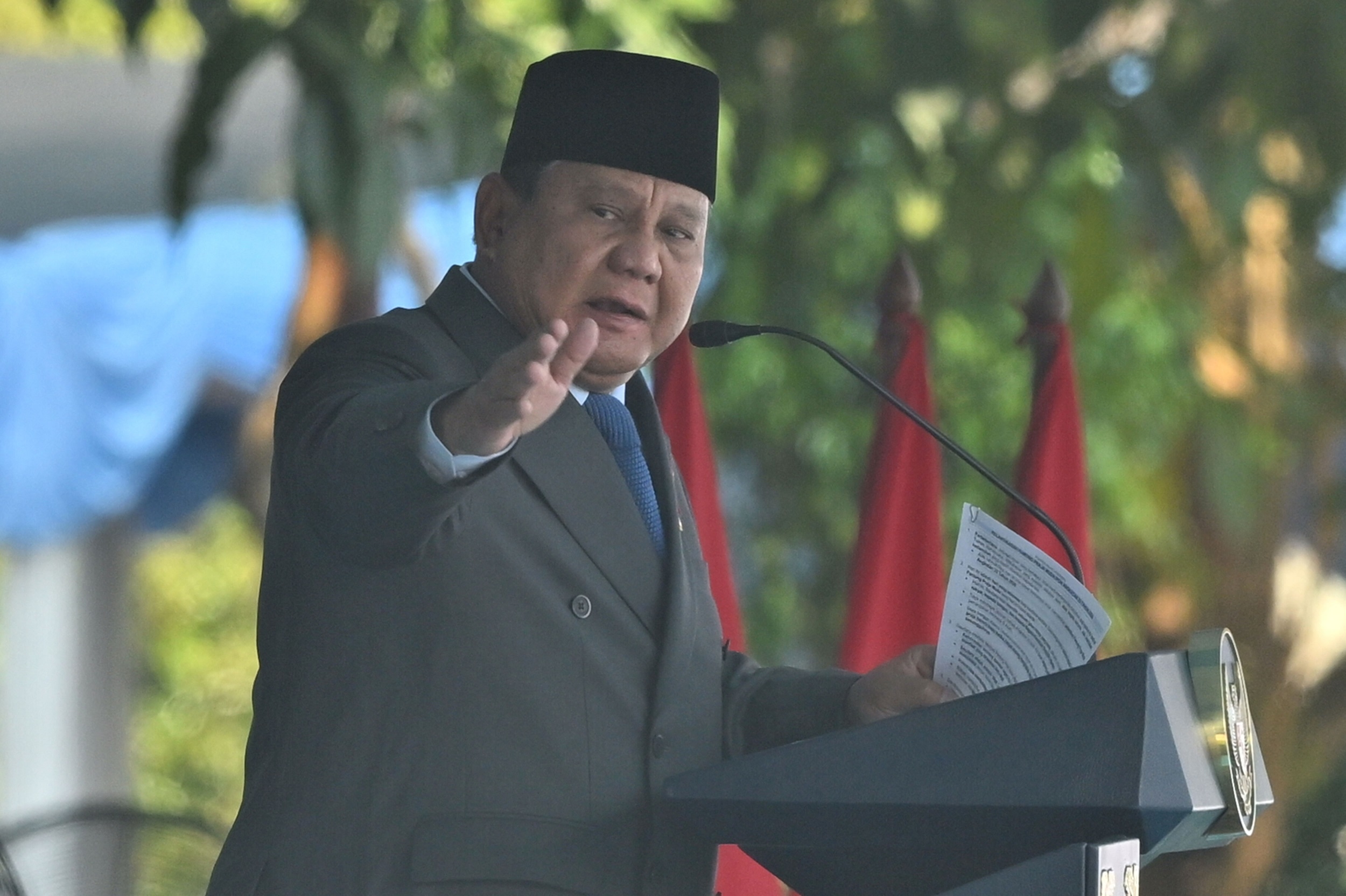 Proyek Cetak Ulang Buku Sekolah Bikin Geger, Ferry Koto Beri Peringatan Keras ke Pemerintahan Prabowo