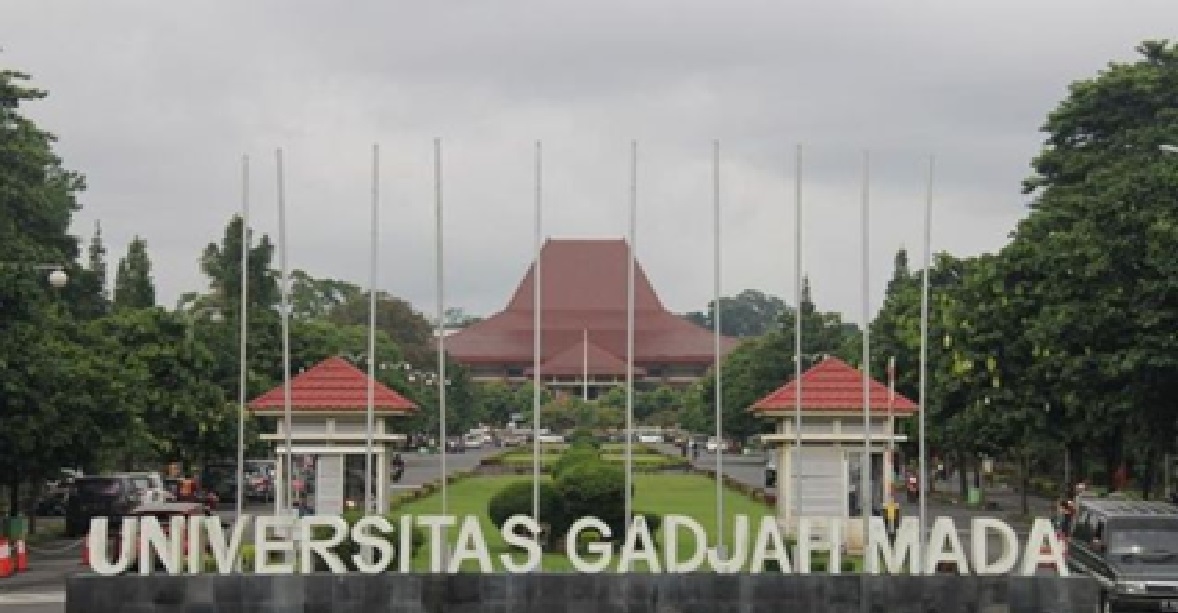 Mantan Hakim Agung Bongkar Kejanggalan Polemik Ijazah Jokowi, Kenapa UGM Tak Ikut Digugat?
