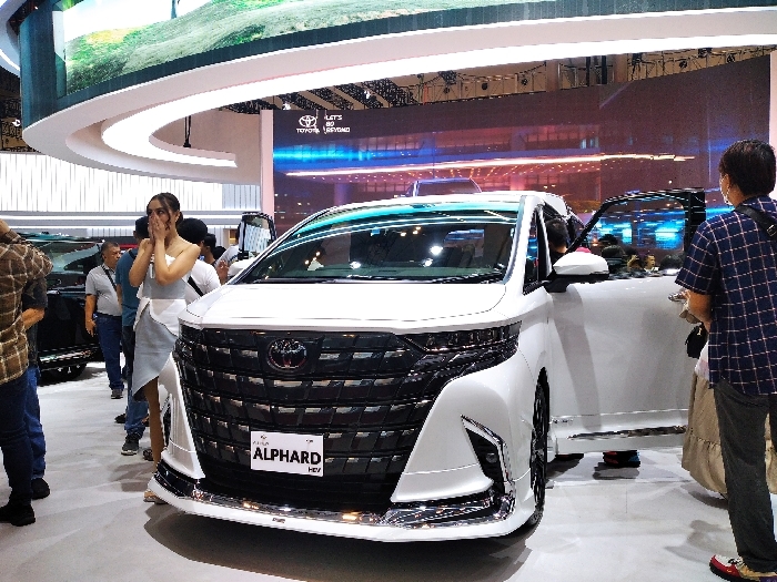 Toyota dan Honda Rilis Mobil Hybrid Terbaru di GIIAS 2023