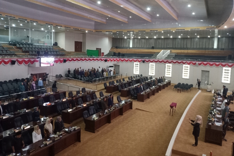 Tidak Quorum, Rapat Paripurna Penyampaian Nota Gubernur Banten Terkesan Dipaksakan