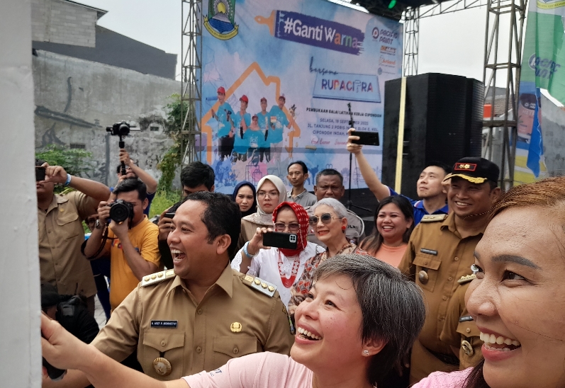 Tekan Pengangguran, Warga Cipondoh Tangerang Dilatih Keterampilan Ngecat