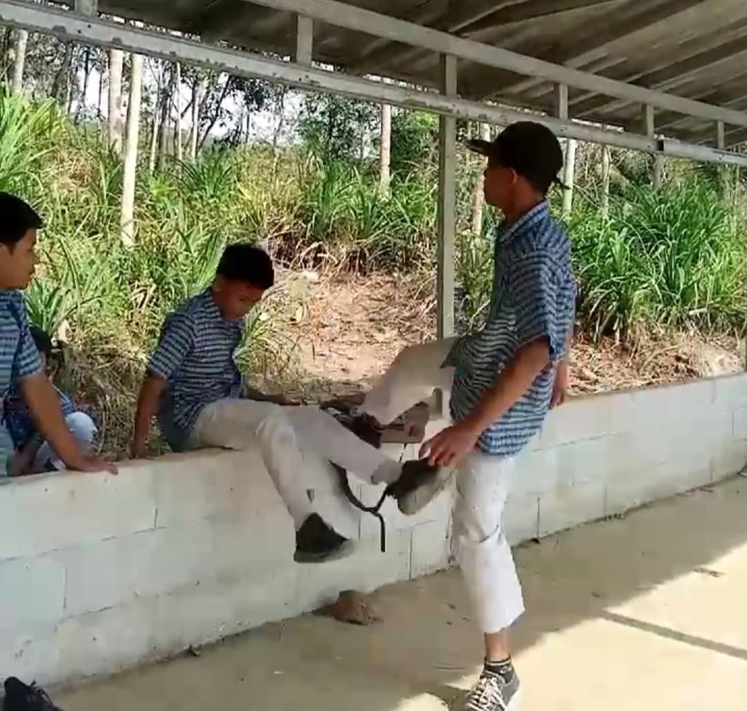 Video Viral, Siswa SMP di Cilacap, Korban Dipukul, Ditendang, Diinjak hingga Diseret Temannya